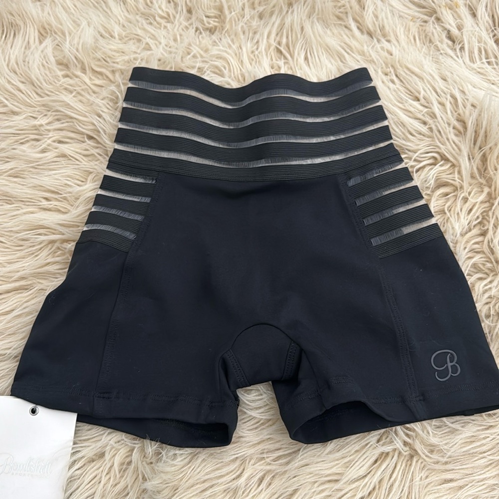 Bombshell sportswear statement shorts in Black XS